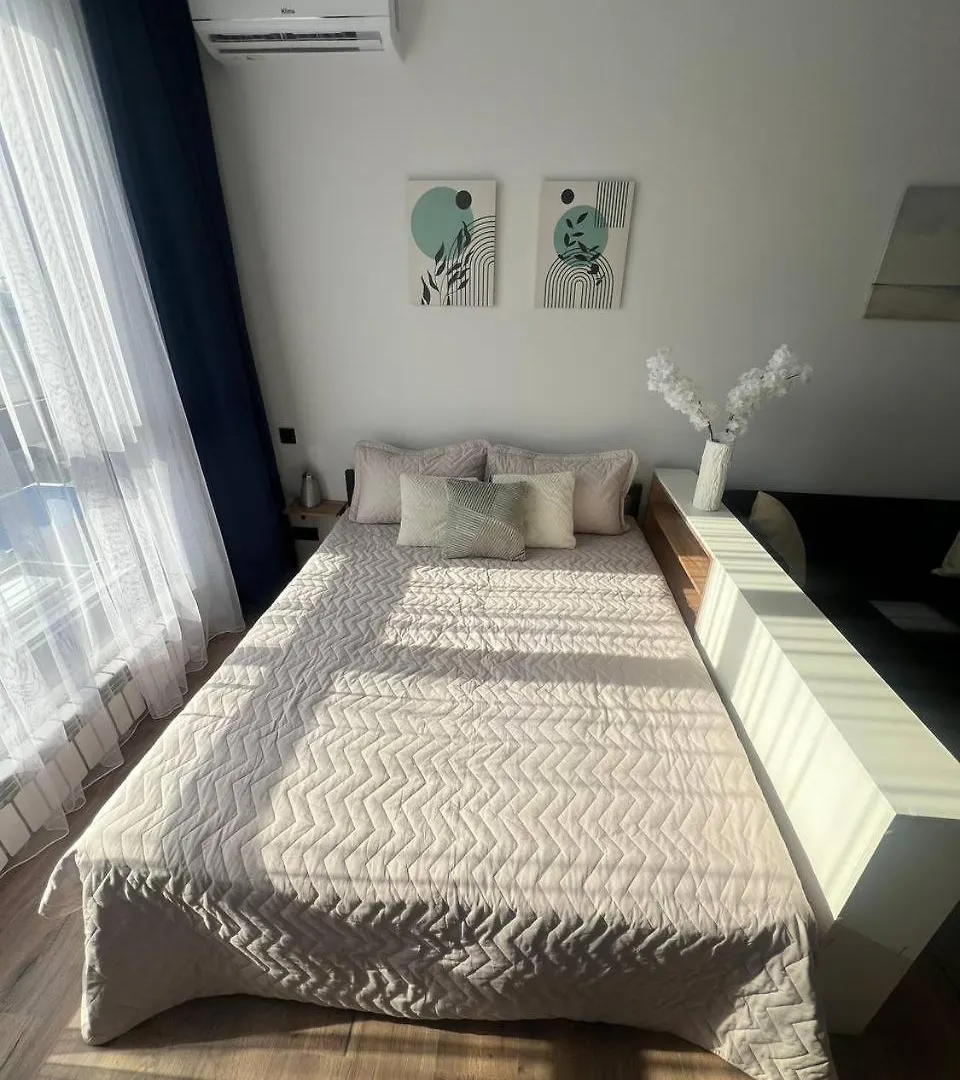 Apartament 4 Seasons Sea Ałma Ata